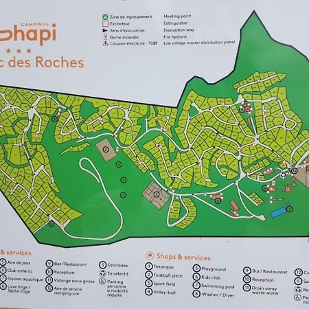 Camping Marvilla Parks -Parc Des Roches 91530 Saint-Chéron Exterior photo